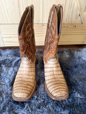Men's Tan Crocodile-Texture Western Boots - Classic Cowboy Style